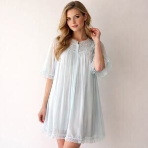 Vintage 1960s Shadowline Baby Blue Chiffon Peignoir Robe S